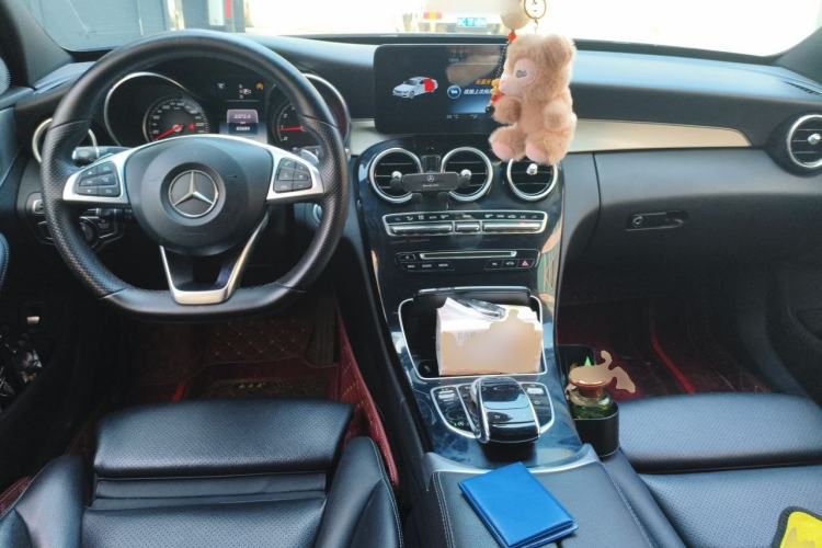 Used Mercedes-Benz C-Class 2015 C 200 Sport Edition Center Console