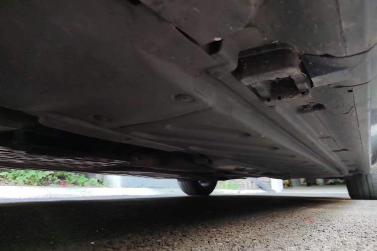 Used Mercedes-Benz C-Class 2015 Revised C 200 L Sport Edition Chassis Front Left