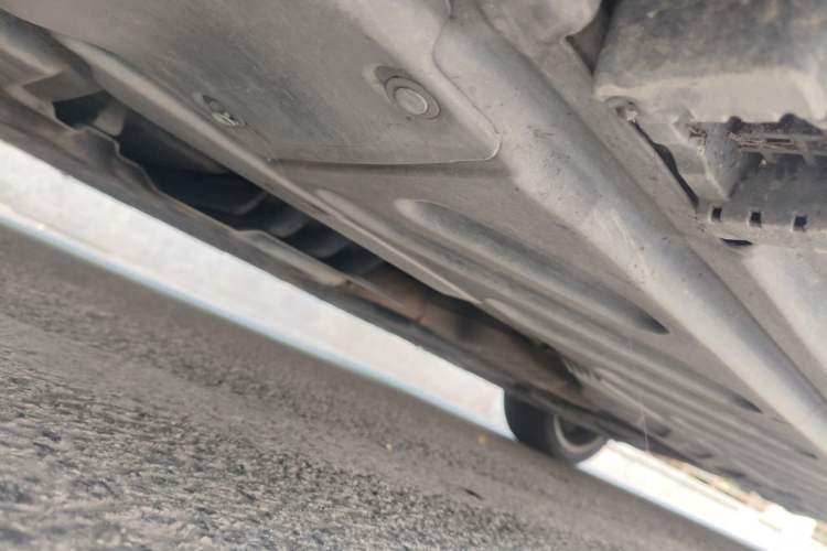 Used Mercedes-Benz C-Class 2015 C 200 L 4MATIC Sport Edition Chassis Front Left