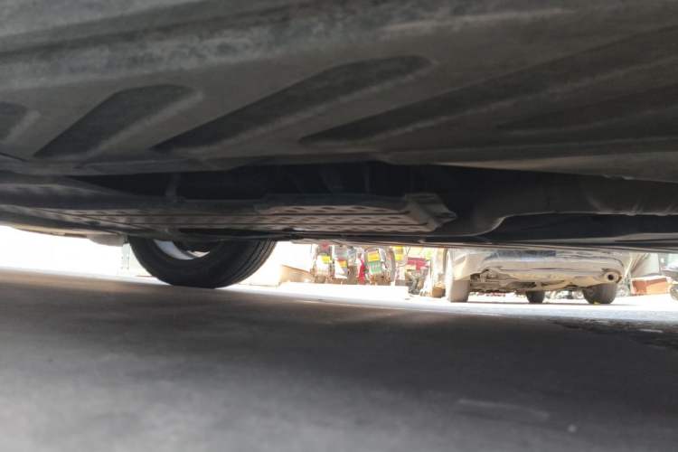 Used Mercedes-Benz C-Class 2015 C 200 Sport Edition Chassis Front Left