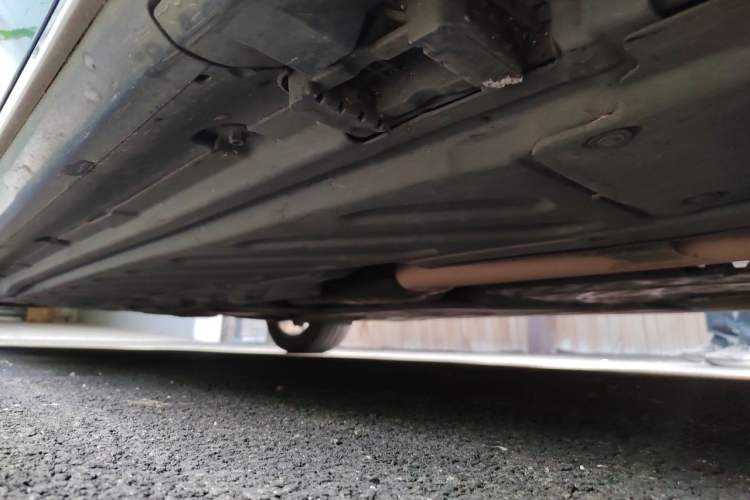Used Mercedes-Benz C-Class 2015 Revised C 200 L Sport Edition Chassis Front Right
