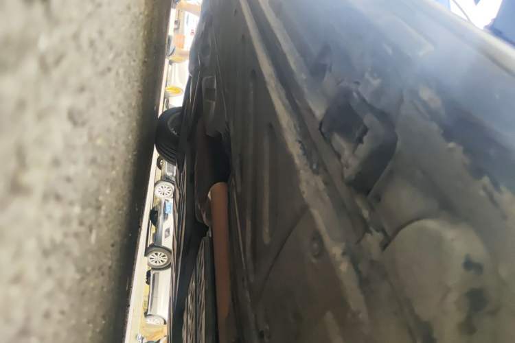 Used Mercedes-Benz C-Class 2015 C 200 L Sport Edition Chassis Front Right