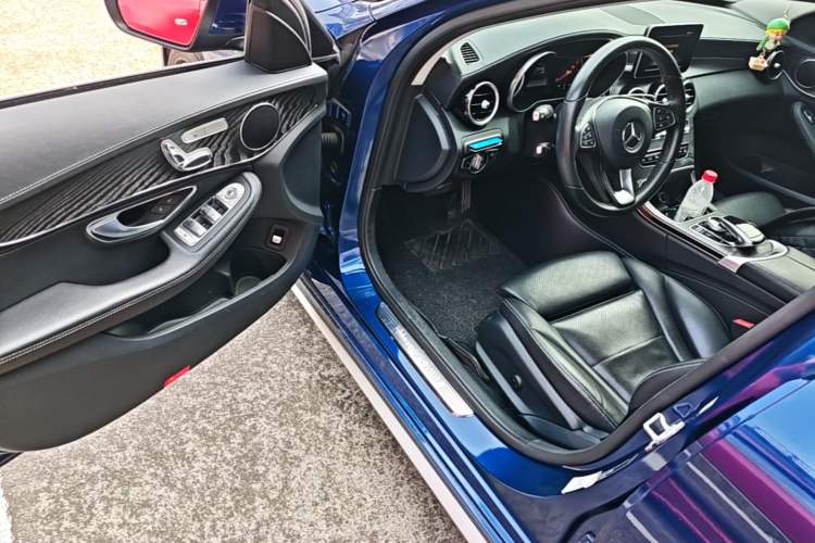 Used Mercedes-Benz C-Class 2015 Revised C 200 L Sport Edition Driver Seat