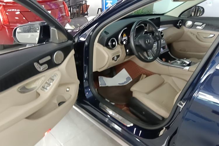 Used Mercedes-Benz C-Class 2015 Revised C 200 L Sport Edition Driver Seat