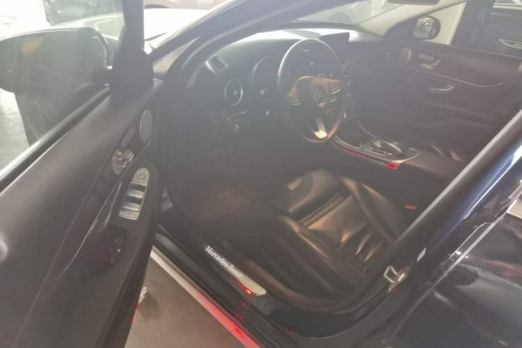 Used Mercedes-Benz C-Class 2015 C 260 L Sport Edition Driver Seat