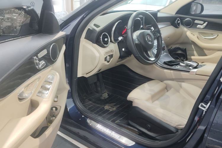 Used Mercedes-Benz C-Class 2015 Revised C 200 L Sport Edition Driver Seat