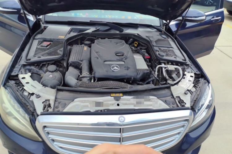 Used Mercedes-Benz C-Class 2015 C 200 L Engine Bay