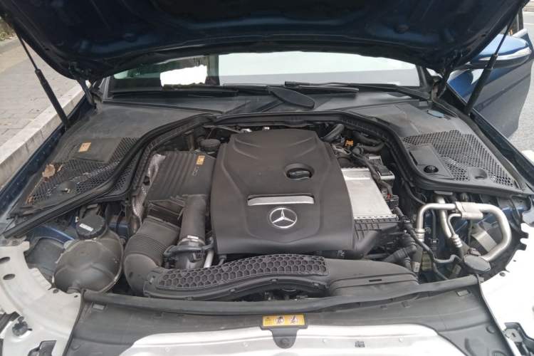 Used Mercedes-Benz C-Class 2015 C 200 L Sport Edition Engine Bay