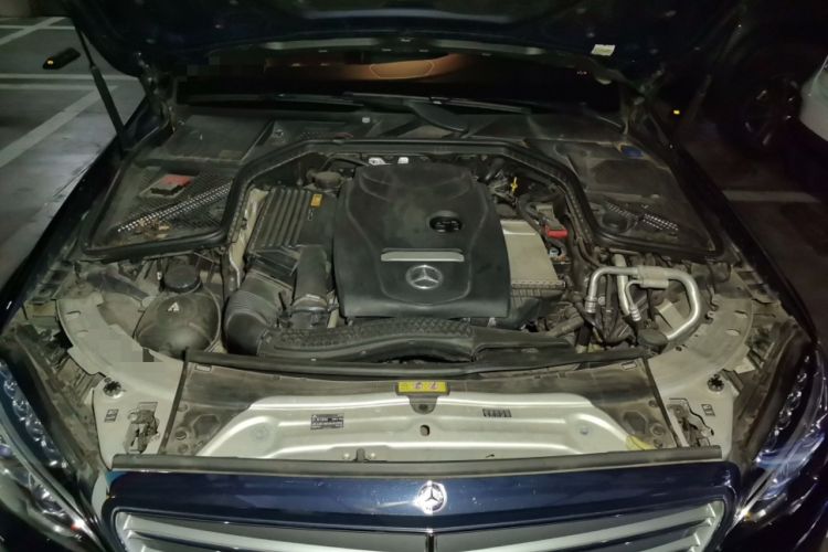 Used Mercedes-Benz C-Class 2015 C 260 L Engine Bay