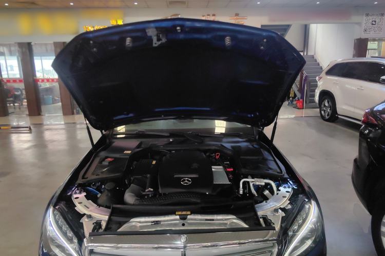 Used Mercedes-Benz C-Class 2015 C 180 L Engine Bay