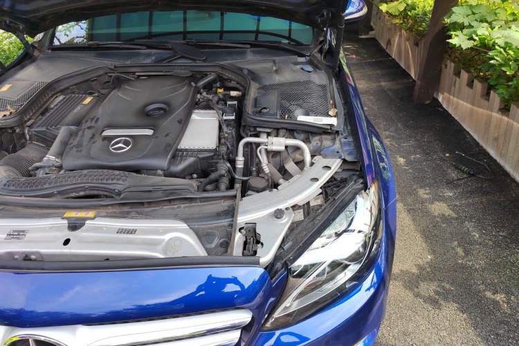 Used Mercedes-Benz C-Class 2015 Revised C 200 L Sport Edition Engine Bay Left