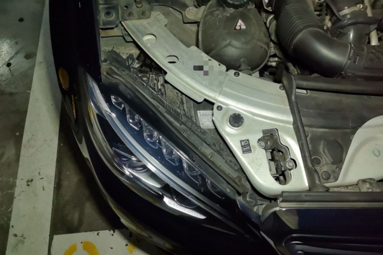 Used Mercedes-Benz C-Class 2015 C 260 L Engine Bay Right