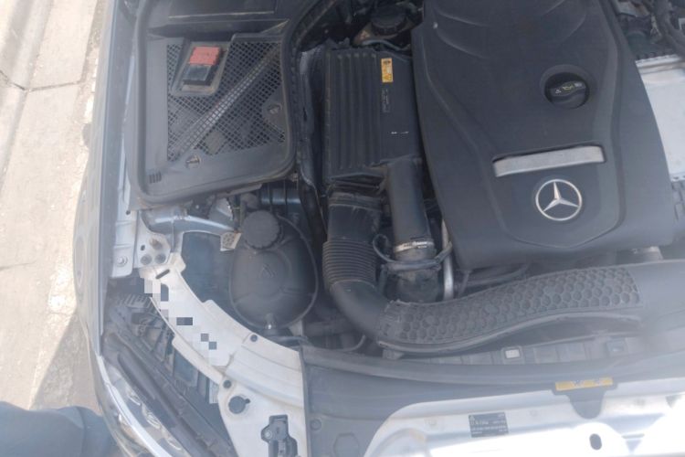Used Mercedes-Benz C-Class 2015 C 200 L Engine Bay Right