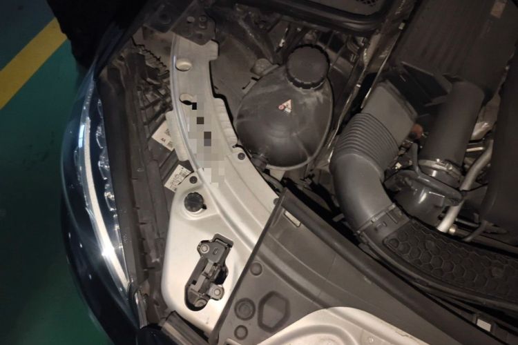 Used Mercedes-Benz C-Class 2015 C 200 Sport Edition Engine Bay Right