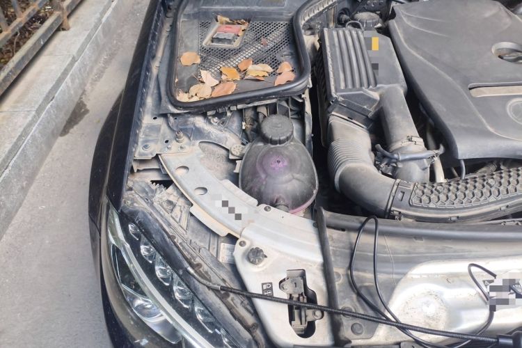 Used Mercedes-Benz C-Class 2015 C 200 L 4MATIC Sport Edition Engine Bay Right