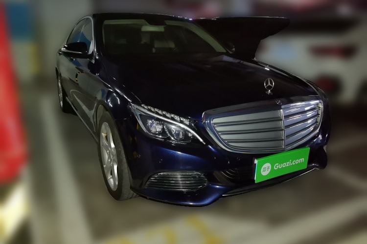 Used Mercedes-Benz C-Class 2015 C 260 L Front Right 45 Deg