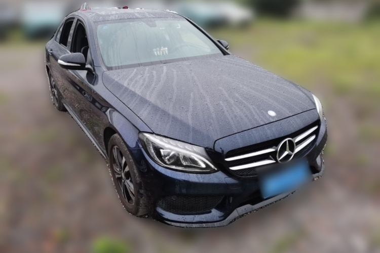 Used Mercedes-Benz C-Class 2015 C 200 Sport Edition Front Right 45 Deg