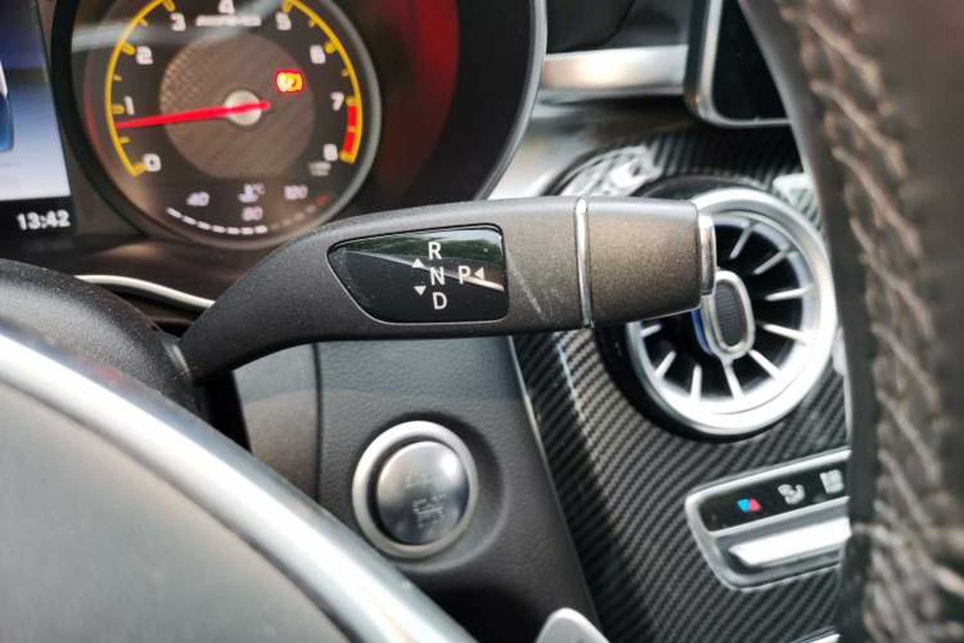 Used Mercedes-Benz C-Class 2015 Revised C 200 L Sport Edition Gear Lever