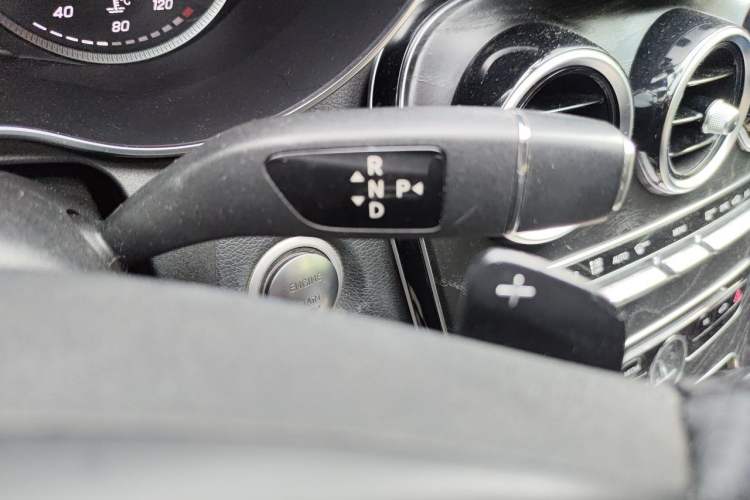 Used Mercedes-Benz C-Class 2015 Restyled C 180 L Sport Edition Gear Lever