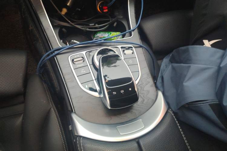 Used Mercedes-Benz C-Class 2015 Restyled C 180 L Sport Edition Gear Lever
