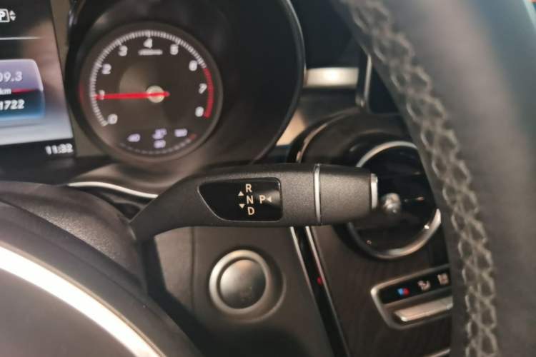 Used Mercedes-Benz C-Class 2015 C 260 L Sport Edition Gear Lever