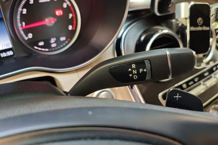 Used Mercedes-Benz C-Class 2015 Facelift C 200 L Gear Lever