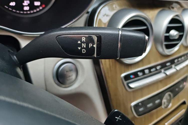 Used Mercedes-Benz C-Class 2015 C 200 L Gear Lever