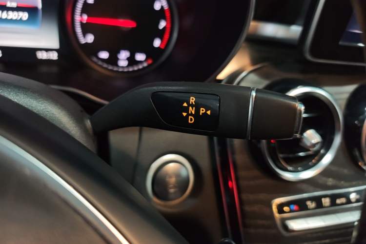 Used Mercedes-Benz C-Class 2015 C 200 L Sport Edition Gear Lever