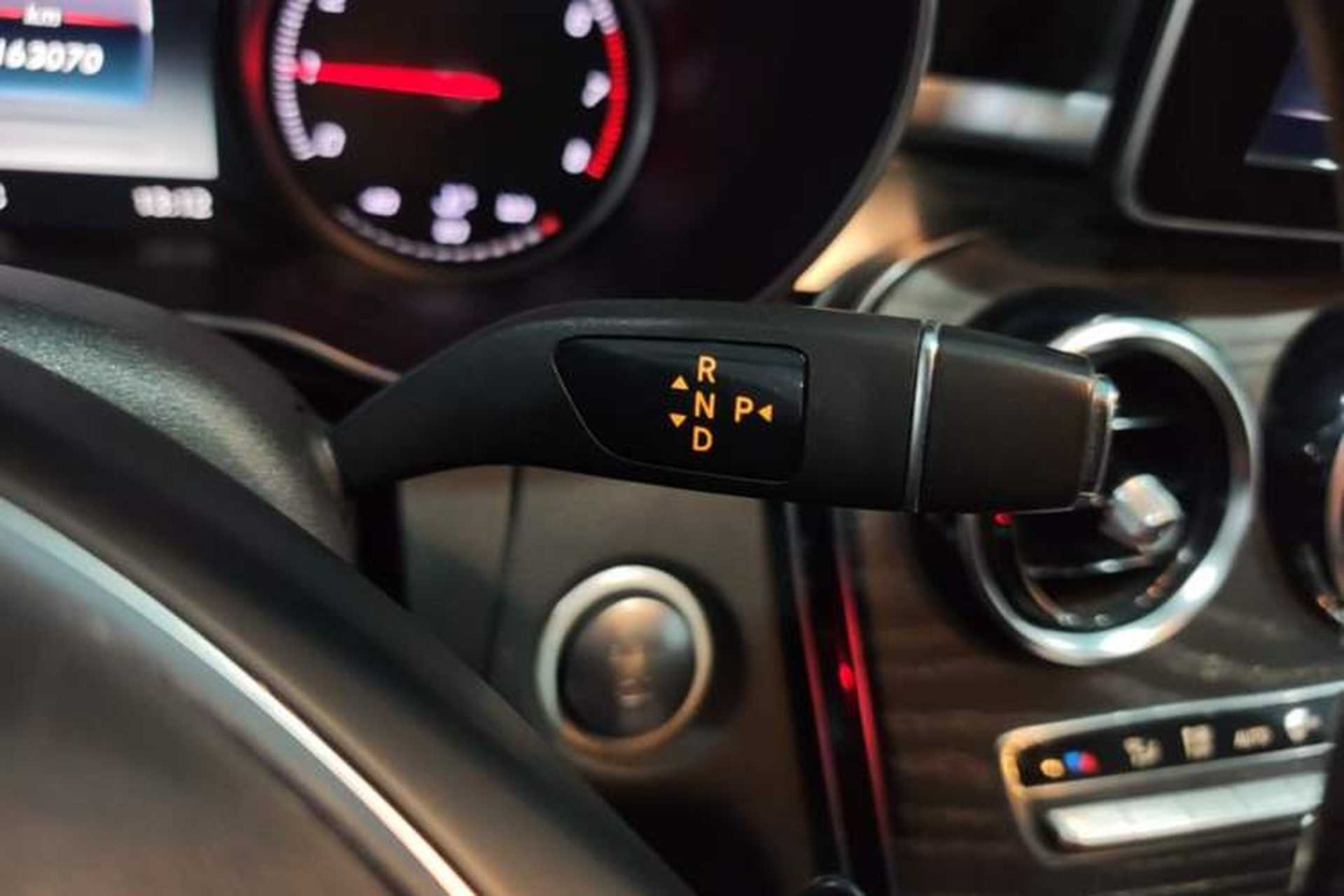 Used Mercedes-Benz C-Class 2015 C 200 L Sport Edition Gear Lever