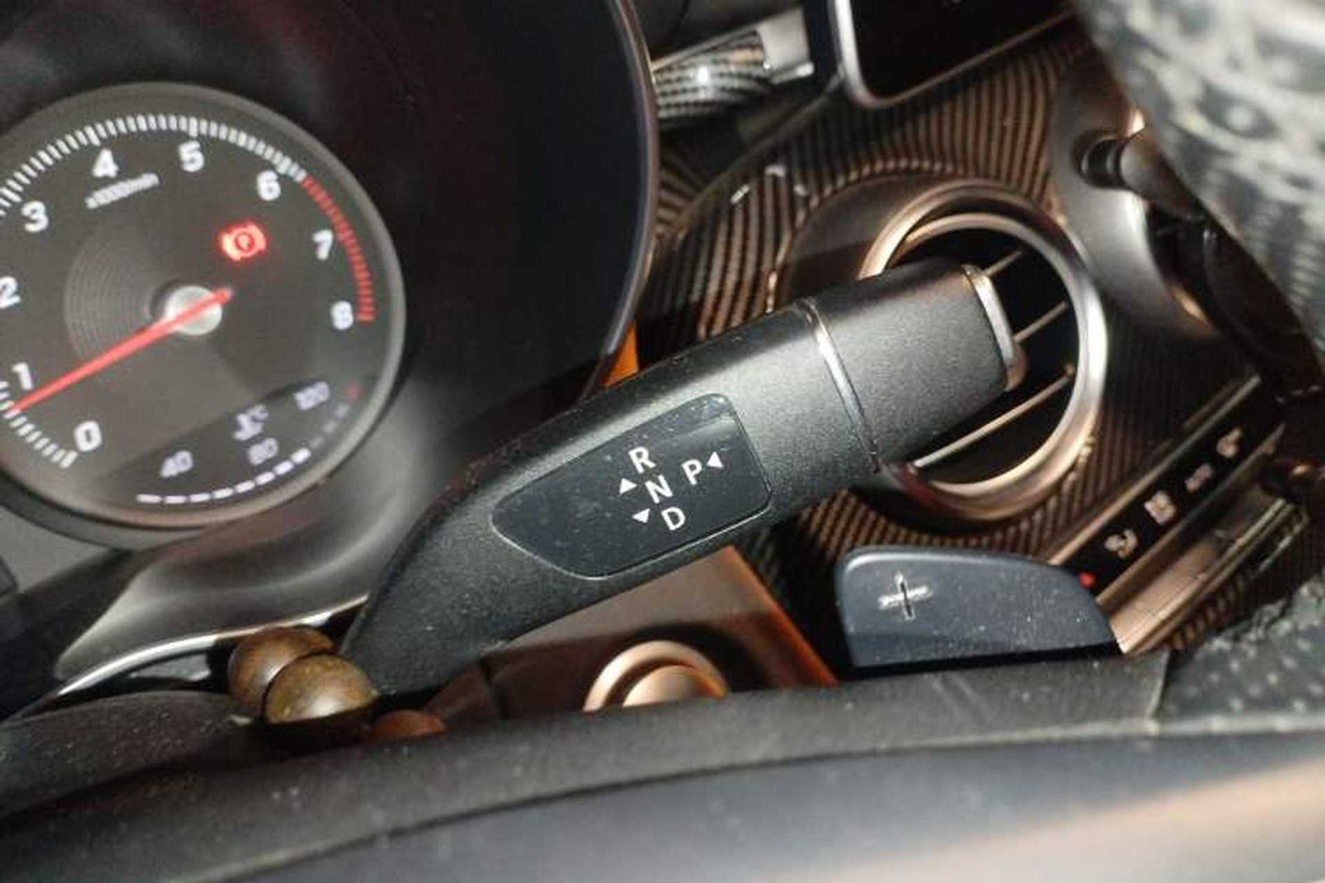 Used Mercedes-Benz C-Class 2015 C 200 station wagon Gear Lever