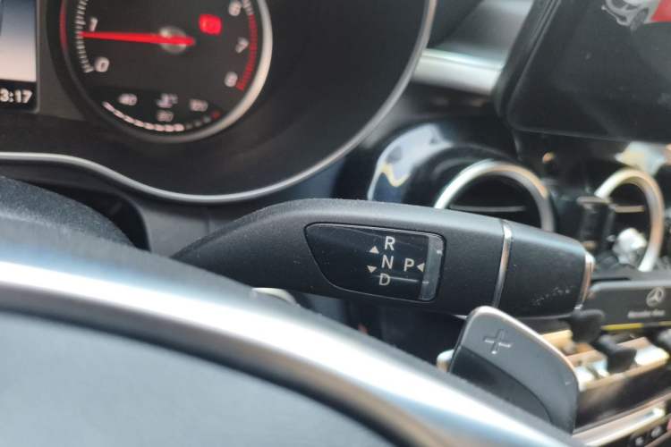 Used Mercedes-Benz C-Class 2015 C 200 Sport Edition Gear Lever