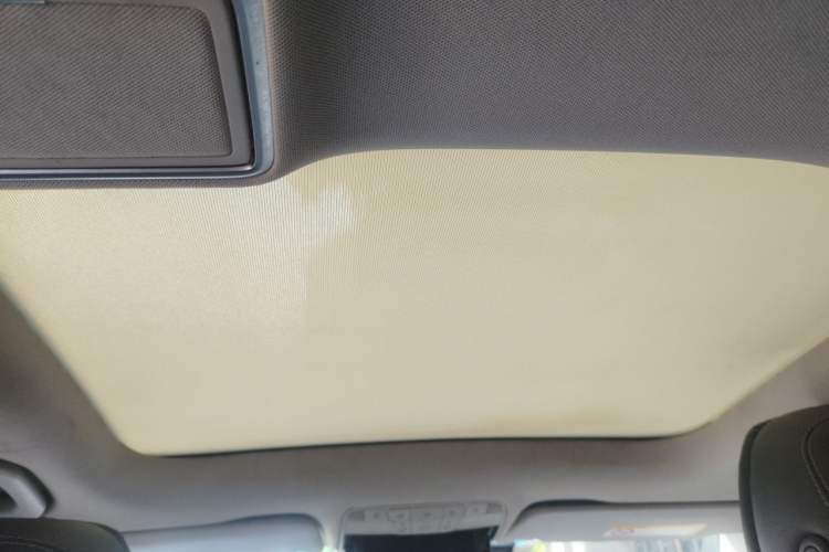 Used Mercedes-Benz C-Class 2015 C 200 L 4MATIC Sport Edition Headliner