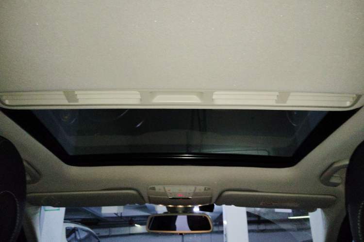 Used Mercedes-Benz C-Class 2015 Restyled C 180 L Sport Edition Headliner
