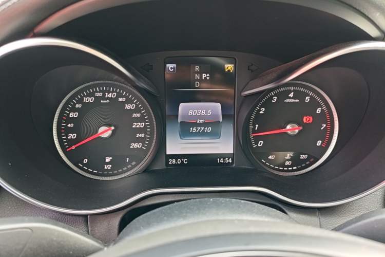 Used Mercedes-Benz C-Class 2015 Revised C 200 L Sport Edition Instrument Cluster