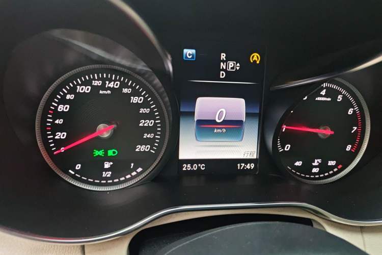 Used Mercedes-Benz C-Class 2015 C 200 L Instrument Cluster