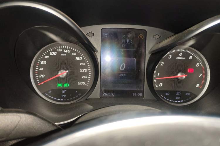 Used Mercedes-Benz C-Class 2015 C 200 Sport Edition 4MATIC Instrument Cluster