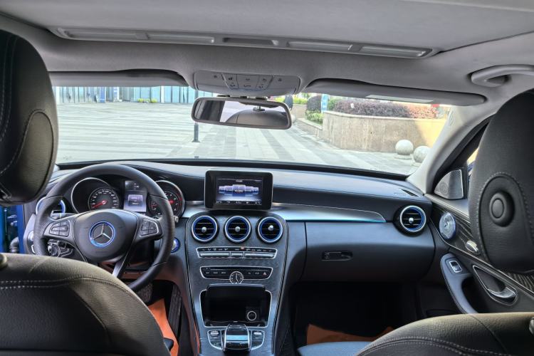 Used Mercedes-Benz C-Class 2015 Restyled C 180 L Sport Edition Interior 1