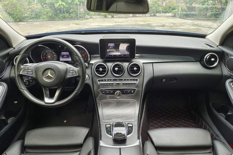 Used Mercedes-Benz C-Class 2015 Restyled C 180 L Sport Edition Interior 2