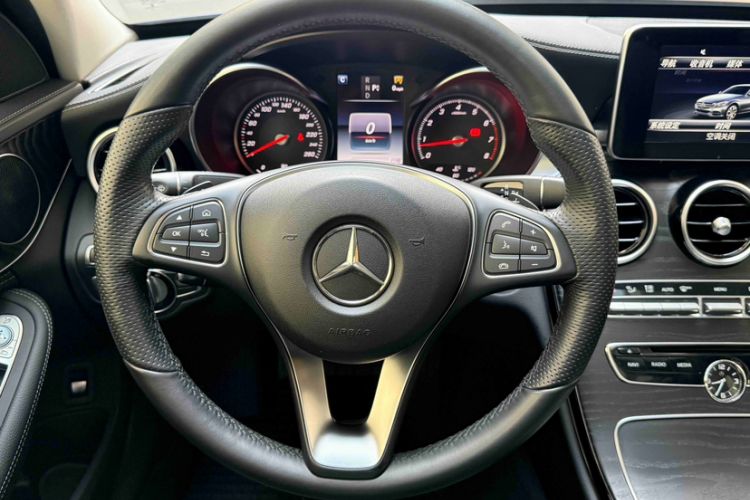 Used Mercedes-Benz C-Class 2015 C 200 L 4MATIC Sport Edition Interior 3