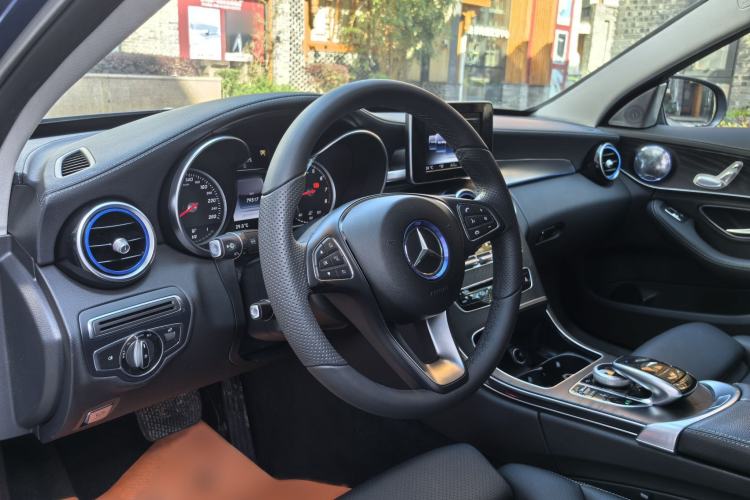Used Mercedes-Benz C-Class 2015 Restyled C 180 L Sport Edition Interior 5