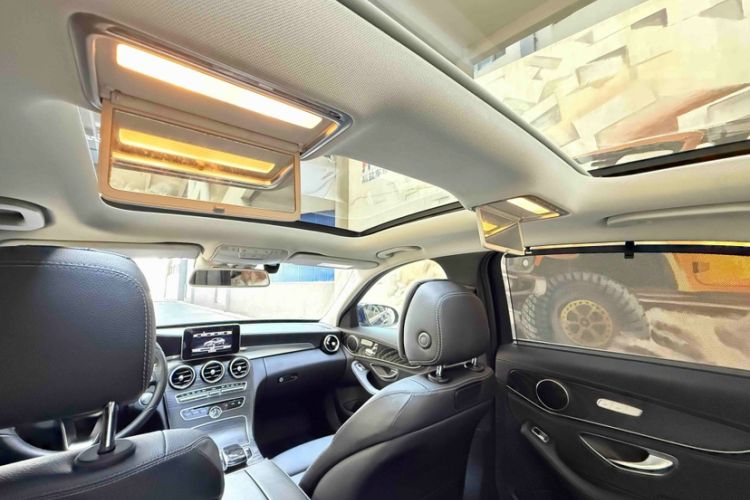 Used Mercedes-Benz C-Class 2015 C 200 L 4MATIC Sport Edition Interior 5