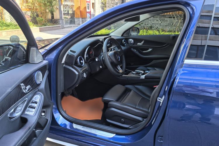 Used Mercedes-Benz C-Class 2015 Restyled C 180 L Sport Edition Interior 7