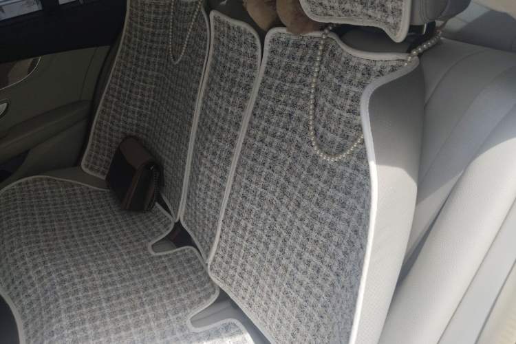 Used Mercedes-Benz C-Class 2015 C 200 L Left Rear Seat