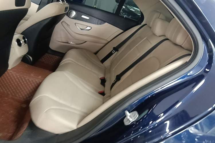 Used Mercedes-Benz C-Class 2015 Revised C 200 L Sport Edition Left Rear Seat