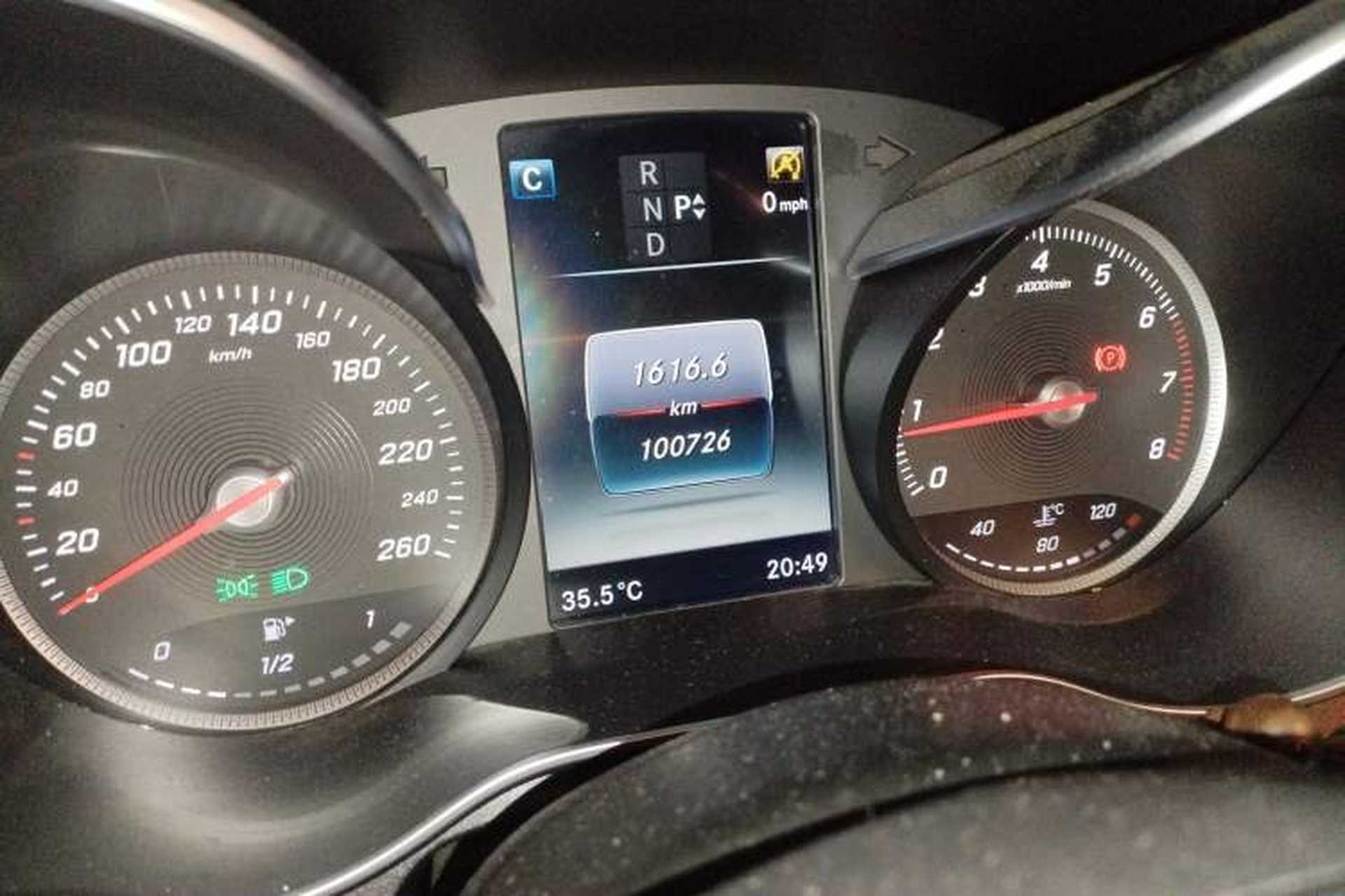 Used Mercedes-Benz C-Class 2015 C 200 station wagon Odometer Close Up