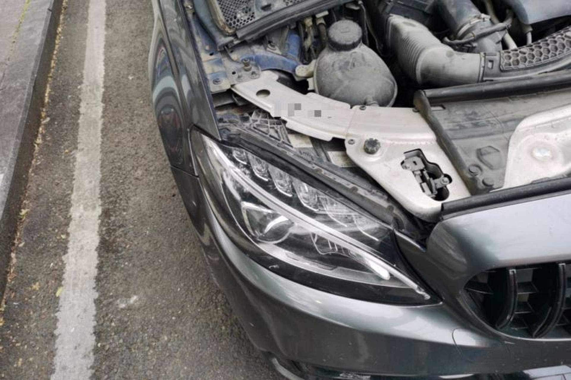 Used Mercedes-Benz C-Class 2015 Revised C 200 L Sport Edition Right Front Headlight