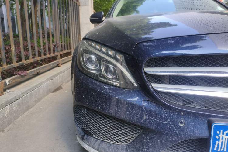 Used Mercedes-Benz C-Class 2015 C 200 L 4MATIC Sport Edition Right Front Headlight