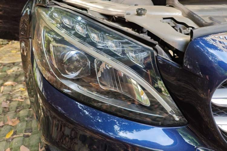 Used Mercedes-Benz C-Class 2015 Facelift C 200 L Right Front Headlight