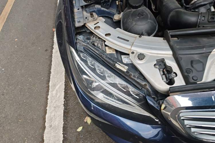 Used Mercedes-Benz C-Class 2015 C 200 L Right Front Headlight
