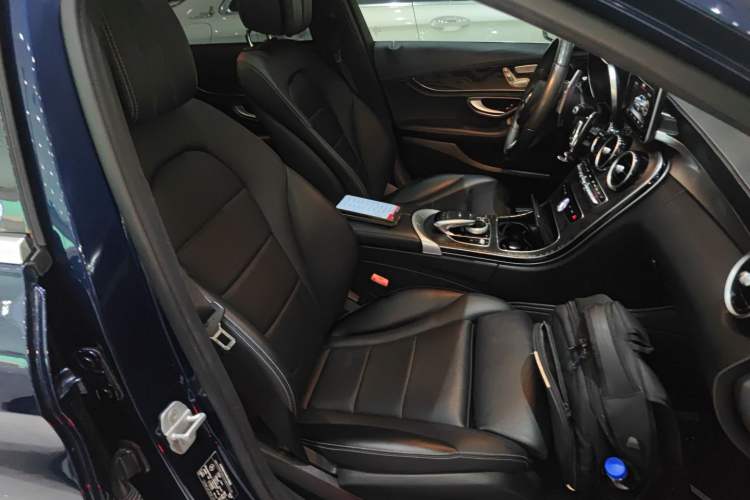 Used Mercedes-Benz C-Class 2015 Revised C 200 L Sport Edition Right Front Seat